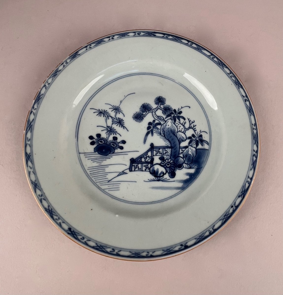 Assiette En Porcelaine  Bleu De Chine XVIIIème  Siècle  