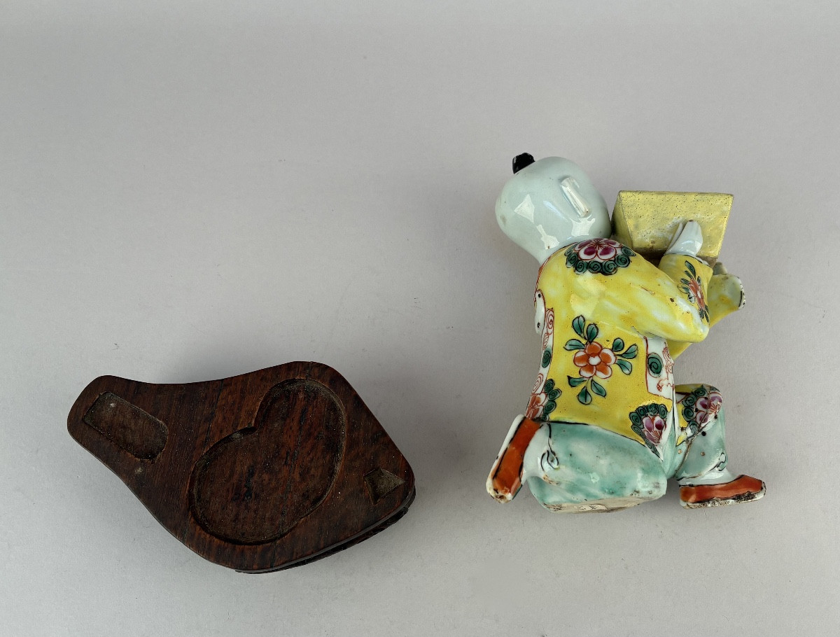 Personnage chinois en porcelaine  de Chine Fin du XVIIIème siècle.-photo-3