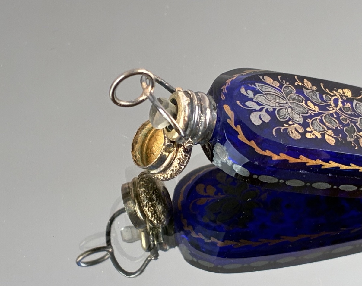 Vintage Blue Crystal And Vermeil Salt Shaker Restoration Period  -photo-1