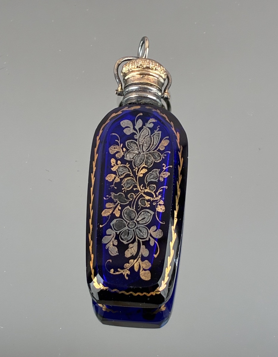 Vintage Blue Crystal And Vermeil Salt Shaker Restoration Period  -photo-3