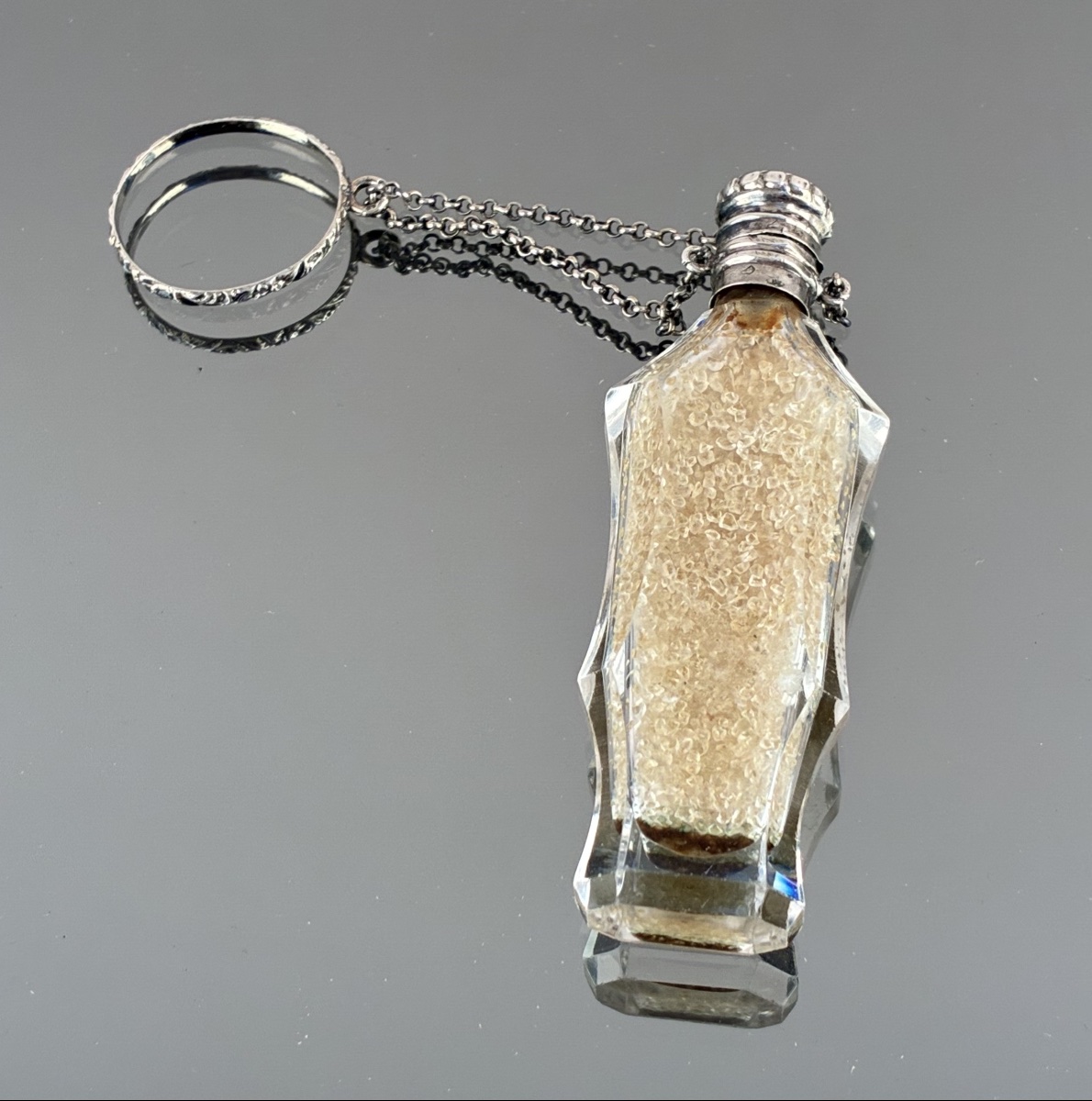 flacon à Sels En Cristal Et Argent d'époque Louis-Philippe 