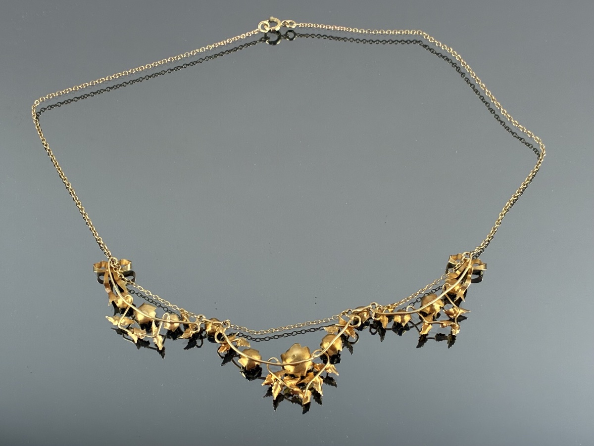 Rose-gold Draped Necklace With Garlands Of Roses, Belle époque.-photo-3