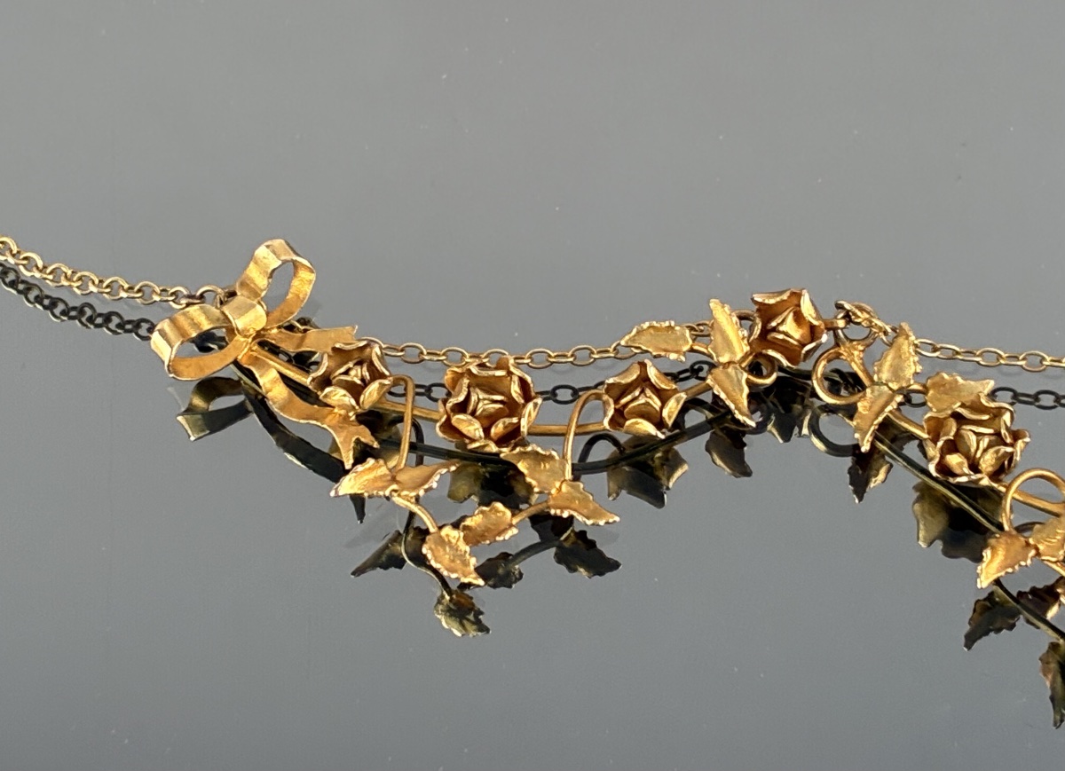 Rose-gold Draped Necklace With Garlands Of Roses, Belle époque.-photo-2