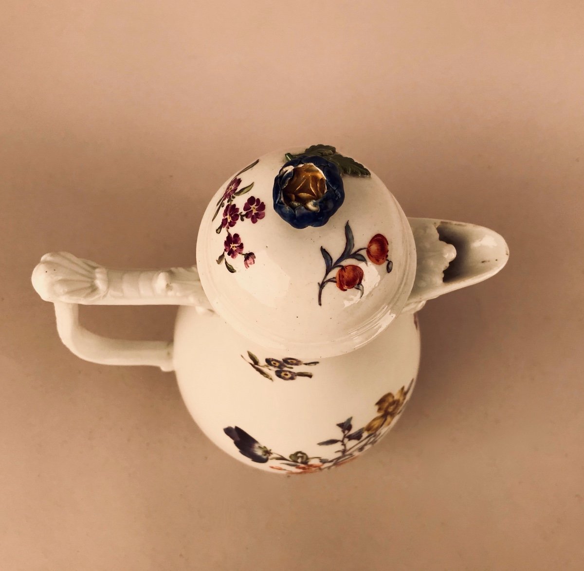 Meissen. 18th Century Porcelain Jug-photo-3