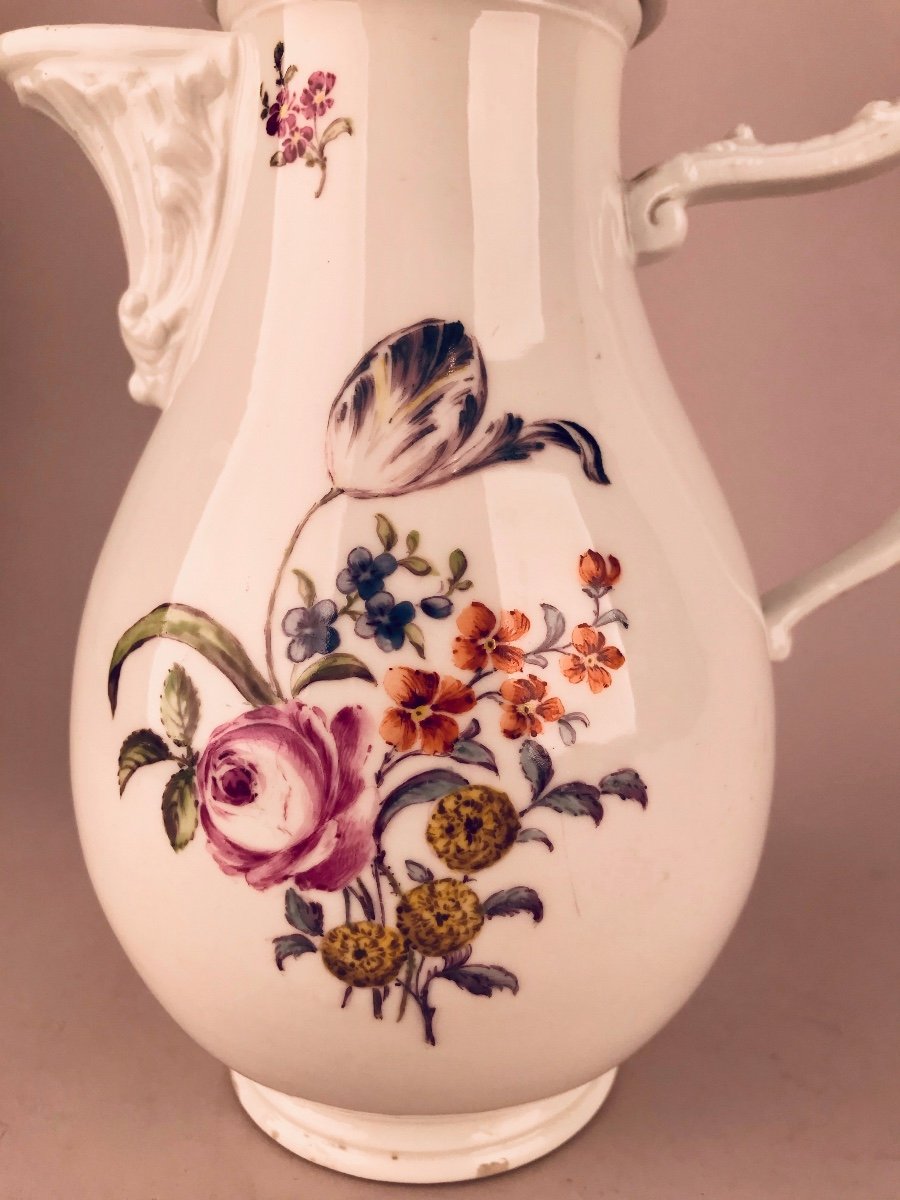 Meissen. 18th Century Porcelain Jug-photo-1