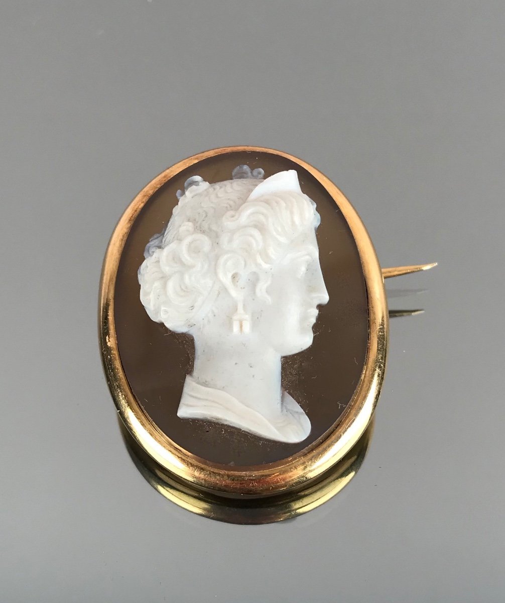 Broche En  Or Sertie d'Un Camée  Tête De Femme  d'époque Napoléon III -photo-3
