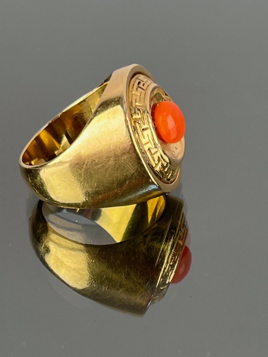 Signet Ring In Gold And Coral Pearl With Napoleon III Motif-photo-4