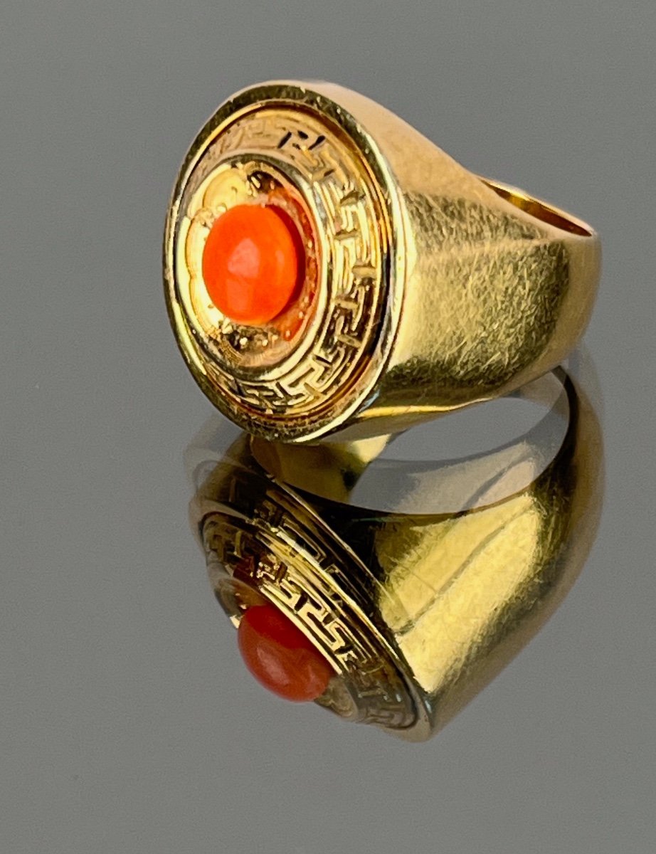 Signet Ring In Gold And Coral Pearl With Napoleon III Motif-photo-5