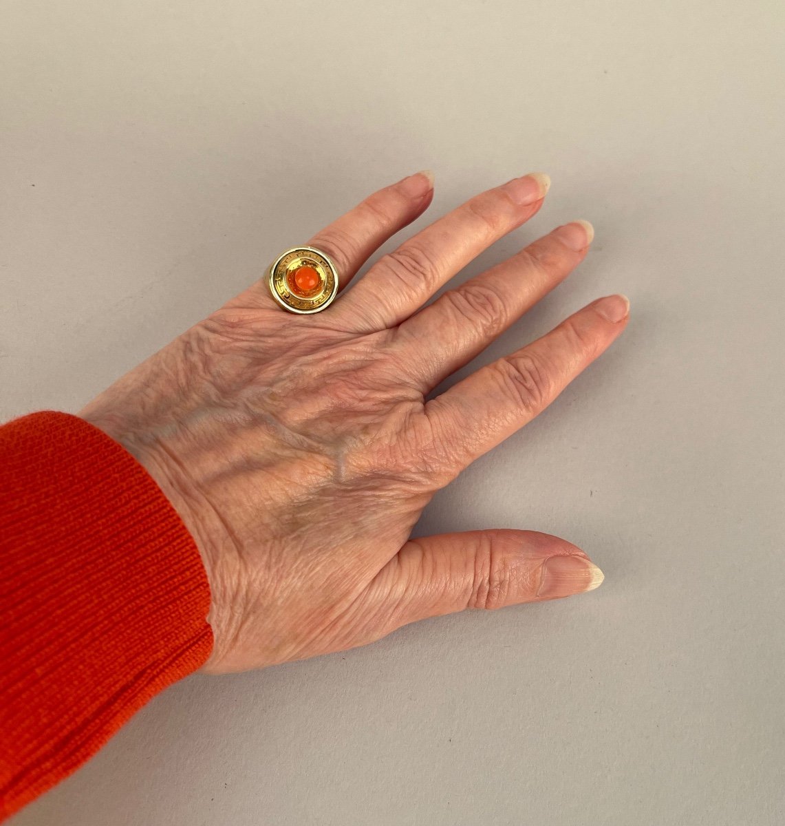 Signet Ring In Gold And Coral Pearl With Napoleon III Motif-photo-8