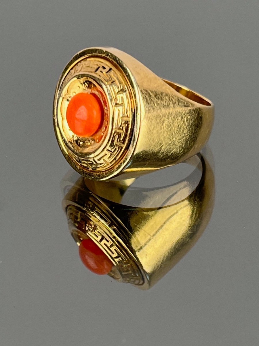 Signet Ring In Gold And Coral Pearl With Napoleon III Motif