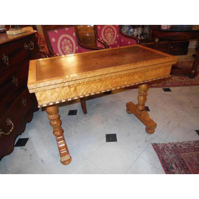 In English Table Games Maple Veneer Spot Nineteenth