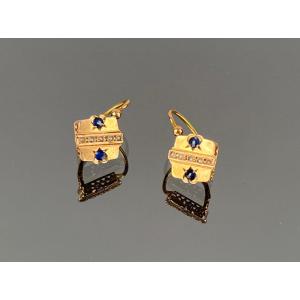 Paire De Boucles d'Oreilles En Or, Perles Fines Et Pierres Bleues Du Début Du XXème Siècle