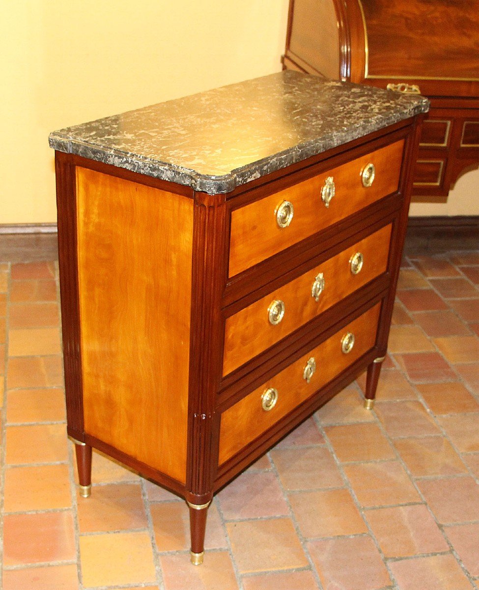 Louis XVI Commode, Stamped Molitor-photo-4
