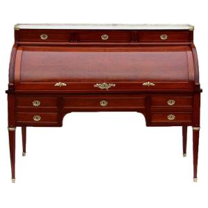 Large Cylinder Desk From The Louis XVI Period