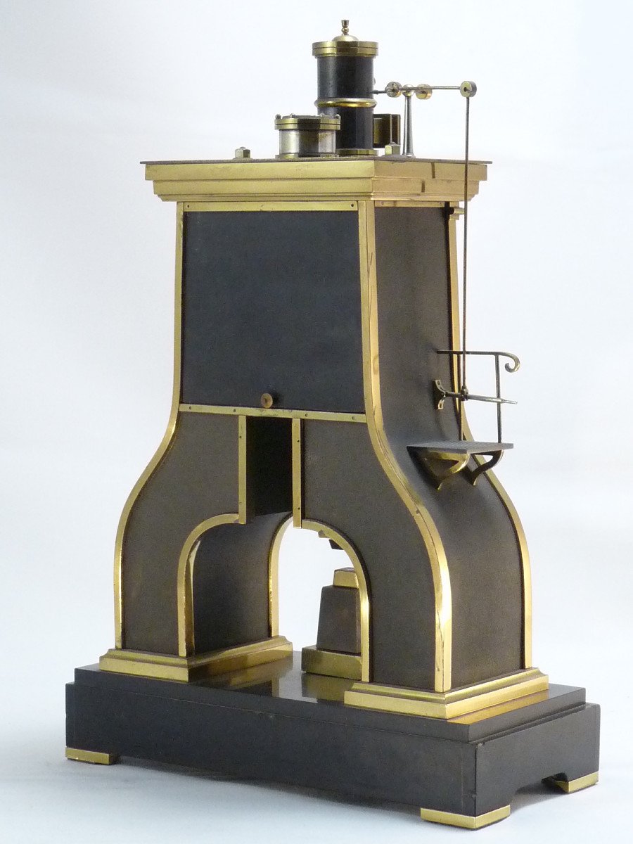 Marteau pilon, pendule dite "industrielle" par Guilmet-photo-3