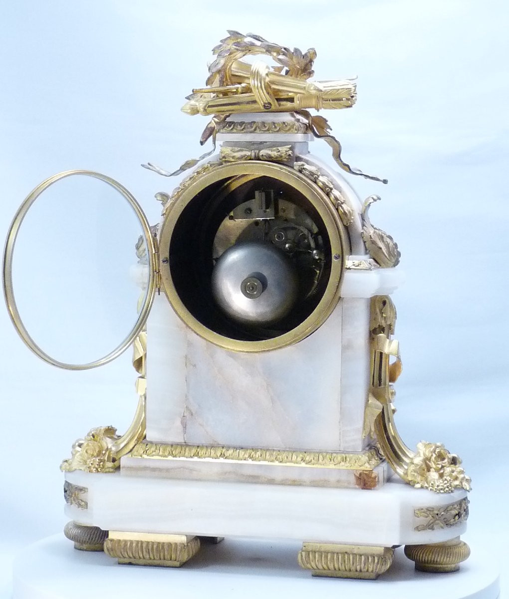 Raingo Frères, pendule de style Louis XVI onyx et bronze doré-photo-6
