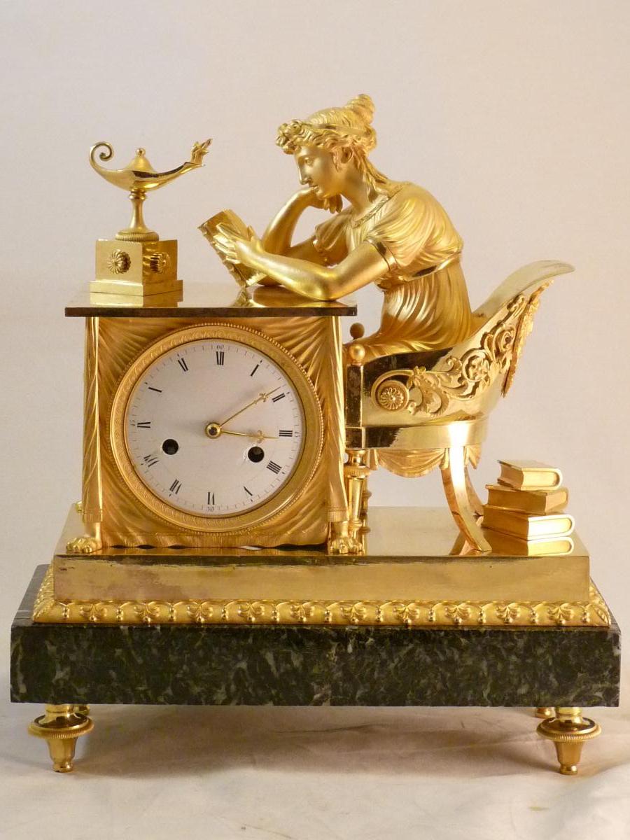 Pendule "la Liseuse" d'époque Empire Rare Modèle Liseuse à Droite