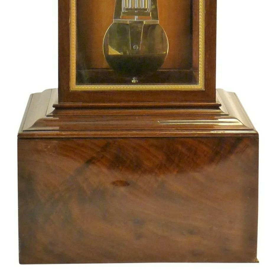 R&eacute;gulateur En Acajou Et Bronze Dor&eacute;-photo-3