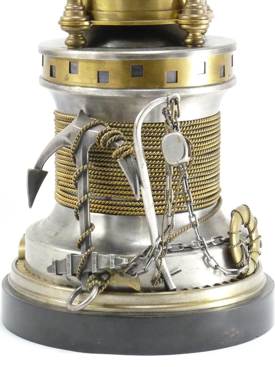 Clock In The Shape Of A Capstan -photo-3