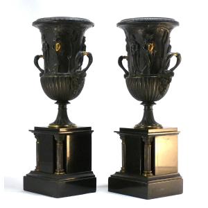 Paire de vases à l'antique en bronze et marbre XIXe 