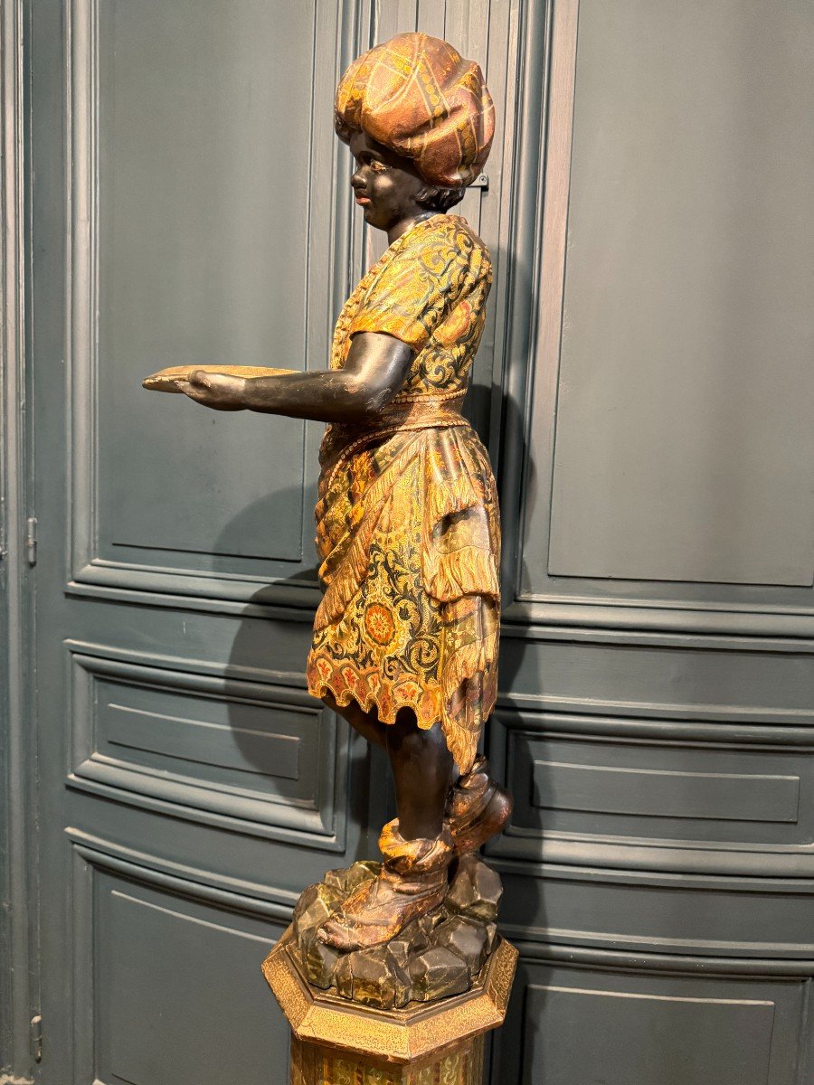 Serviteur nubien, sculpture en bois peint et doré, Venise début XIXème siècle-photo-3