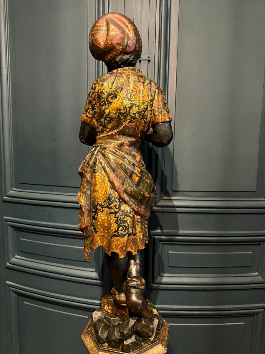 Serviteur nubien, sculpture en bois peint et doré, Venise début XIXème siècle-photo-1