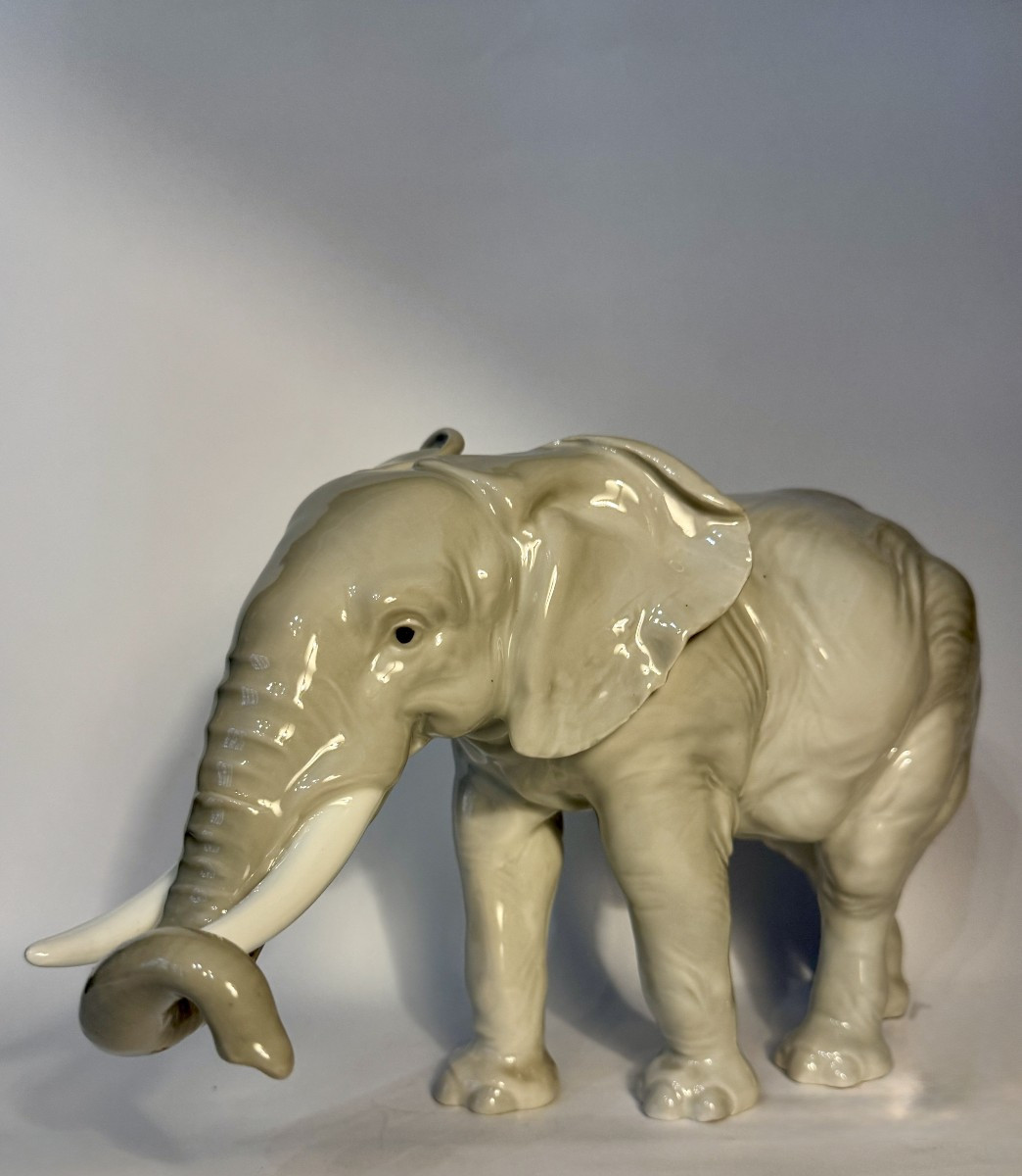 Éléphant en porcelaine de Saxe - Karl Ens – Grand modèle
