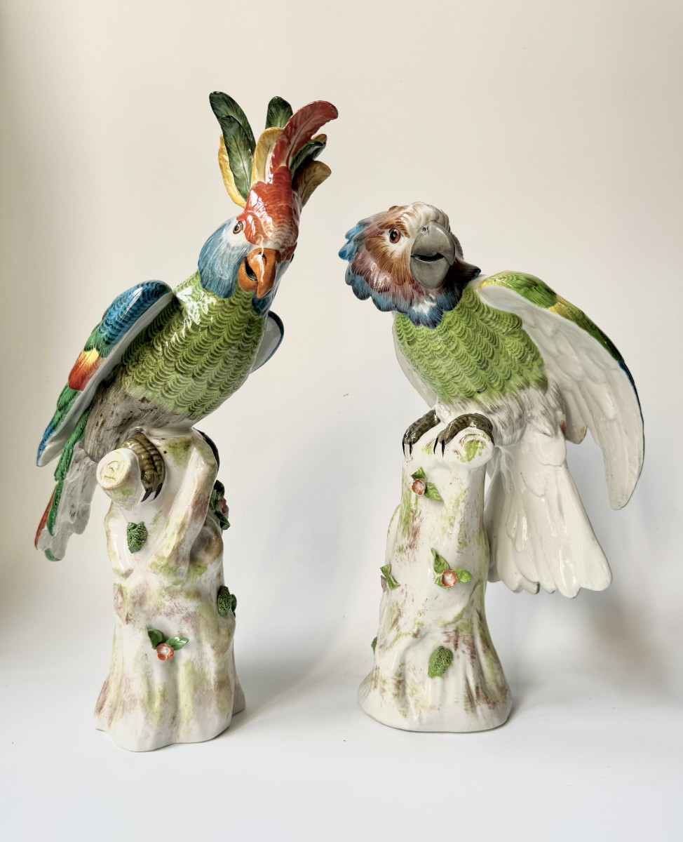 Paire de perroquets perchés en porcelaine de Paris (Bourdois & Bloch) H36