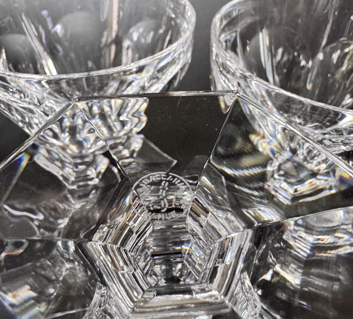 Baccarat 8 verres à vin blanc 12,4 cm Modèle Harcourt 1841-photo-1