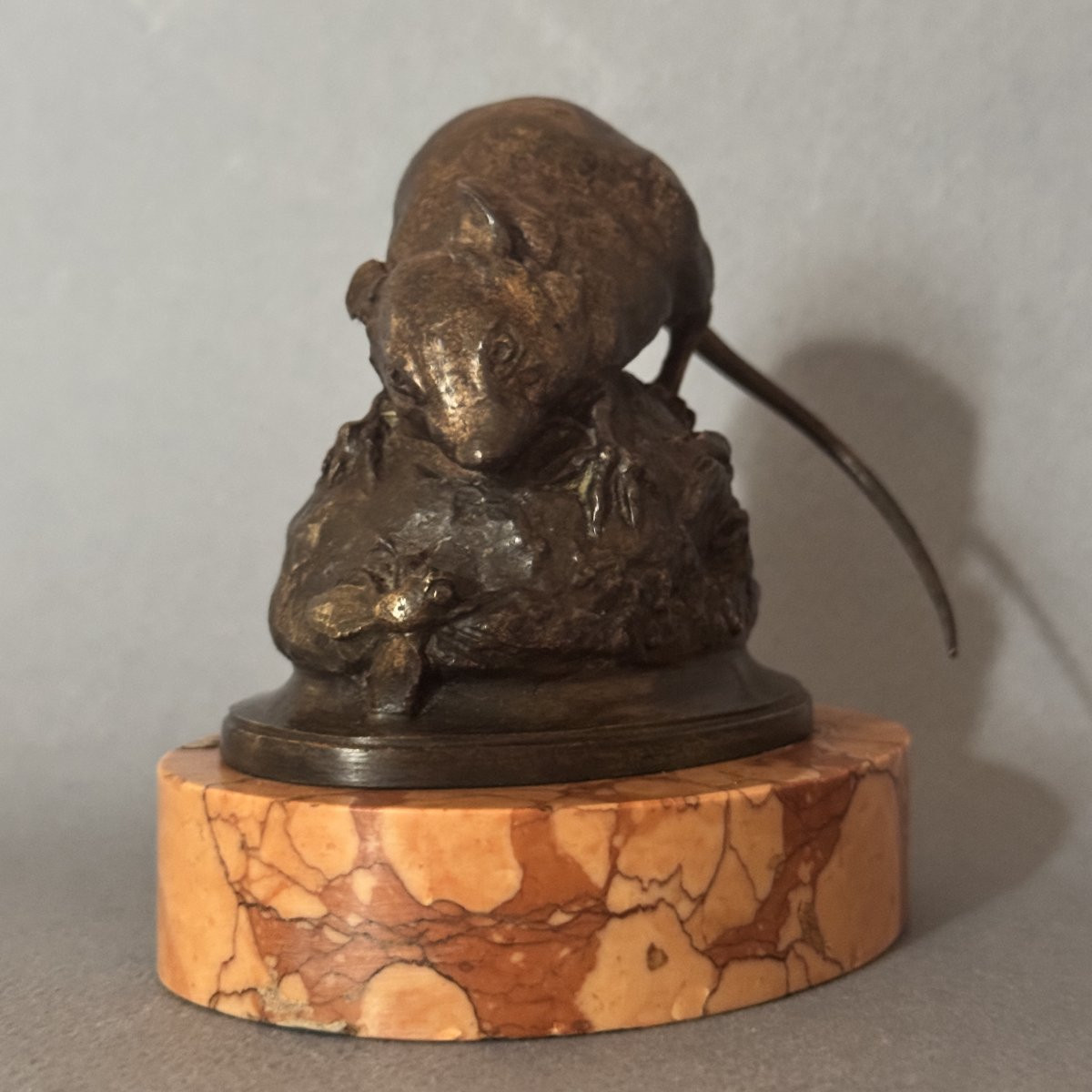 Sculpture en bronze "Souris à la mouche" T. HINGRE-photo-2