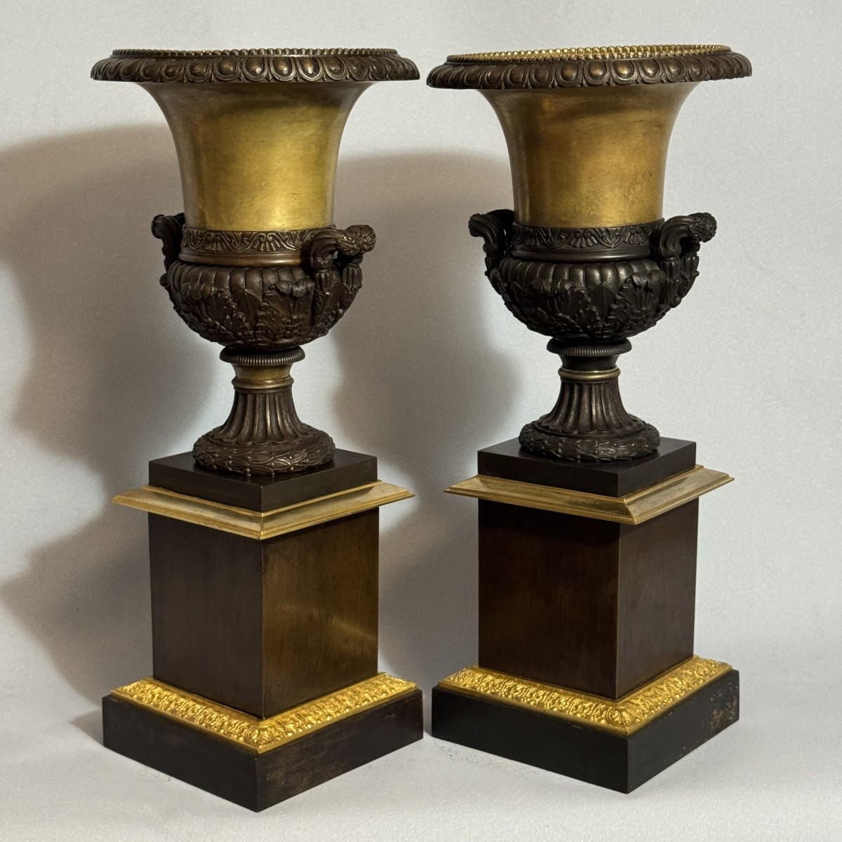 Pair Of Empire Bronze Cassolettes With Medici Vases H36-photo-2
