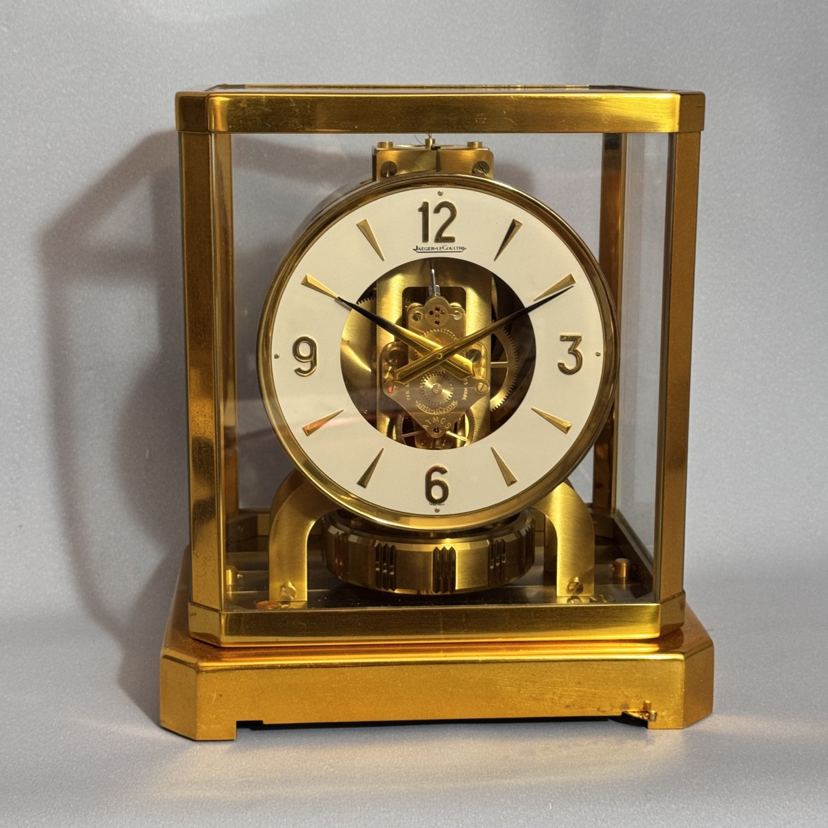 Jaeger-lecoultre Vintage Atmos Clock In Gold Brass