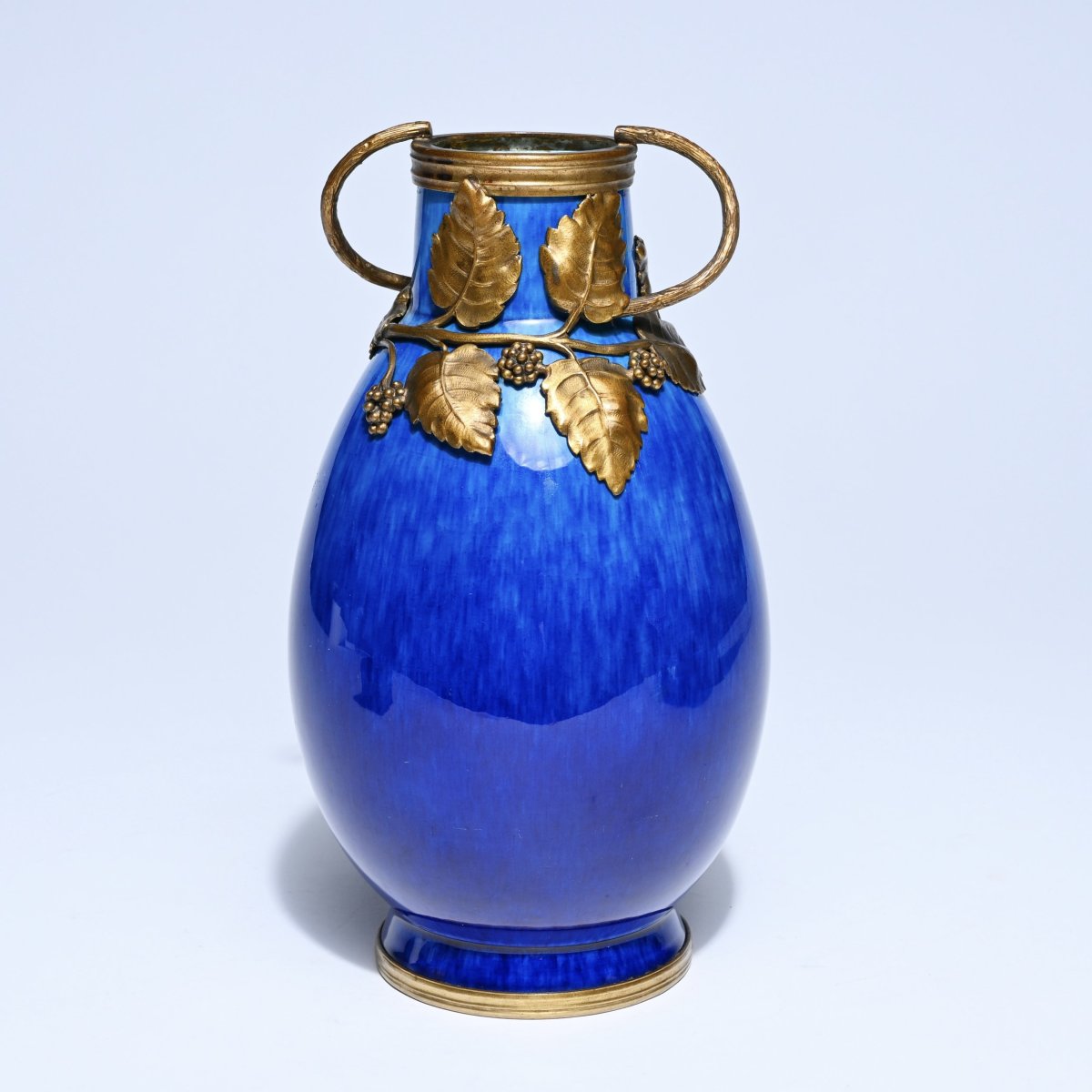 Vase en porcelaine bleue monture bronze doré aux mures - Paul Milet SEVRES-photo-3