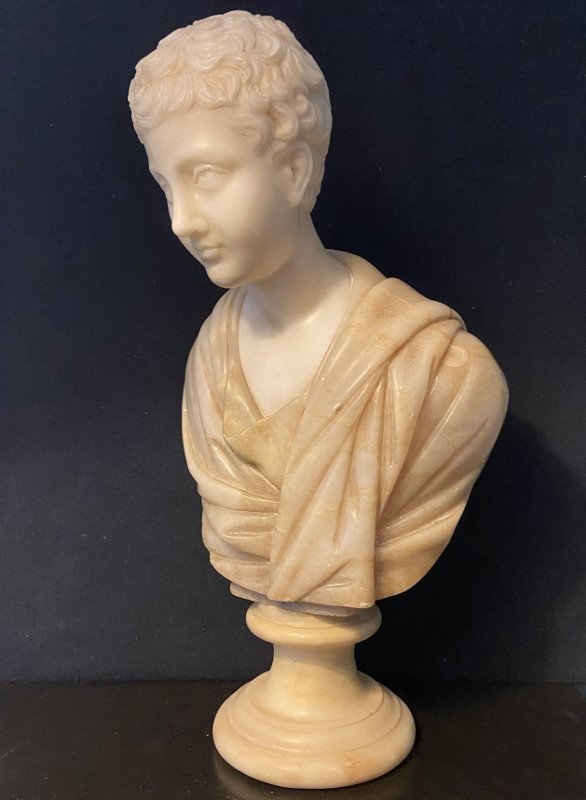 Buste de jeune Empereur en marbre. 19ème siècle.-photo-4