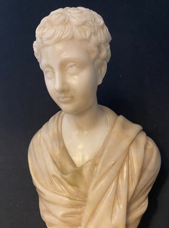 Buste de jeune Empereur en marbre. 19ème siècle.-photo-5