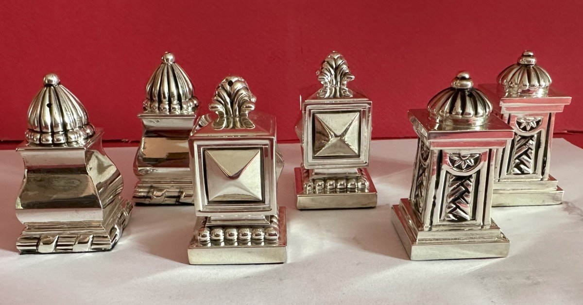 Salt And Pepper Set In Silver Metal-photo-1
