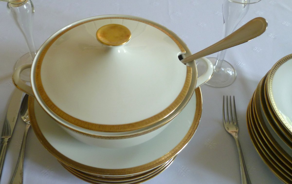 Porcelain Table Service In Golden Decor-photo-4