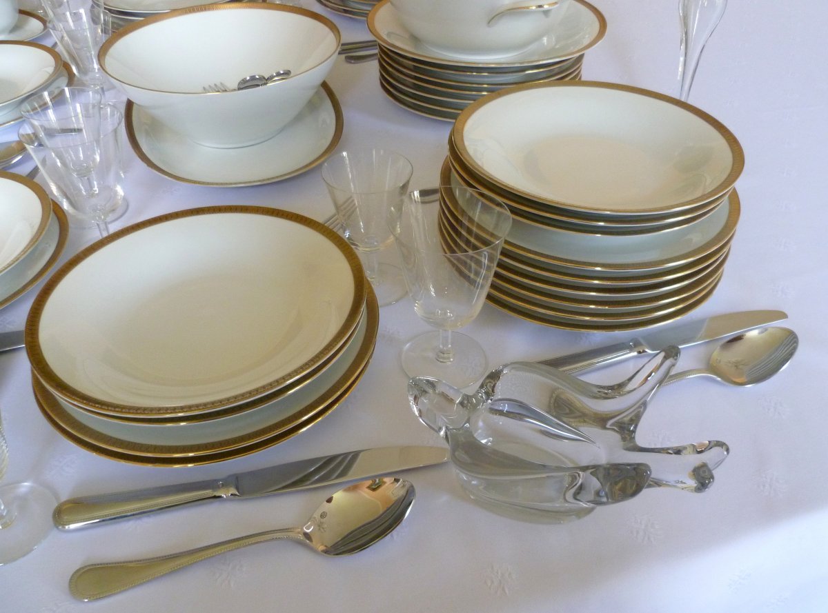 Porcelain Table Service In Golden Decor-photo-2