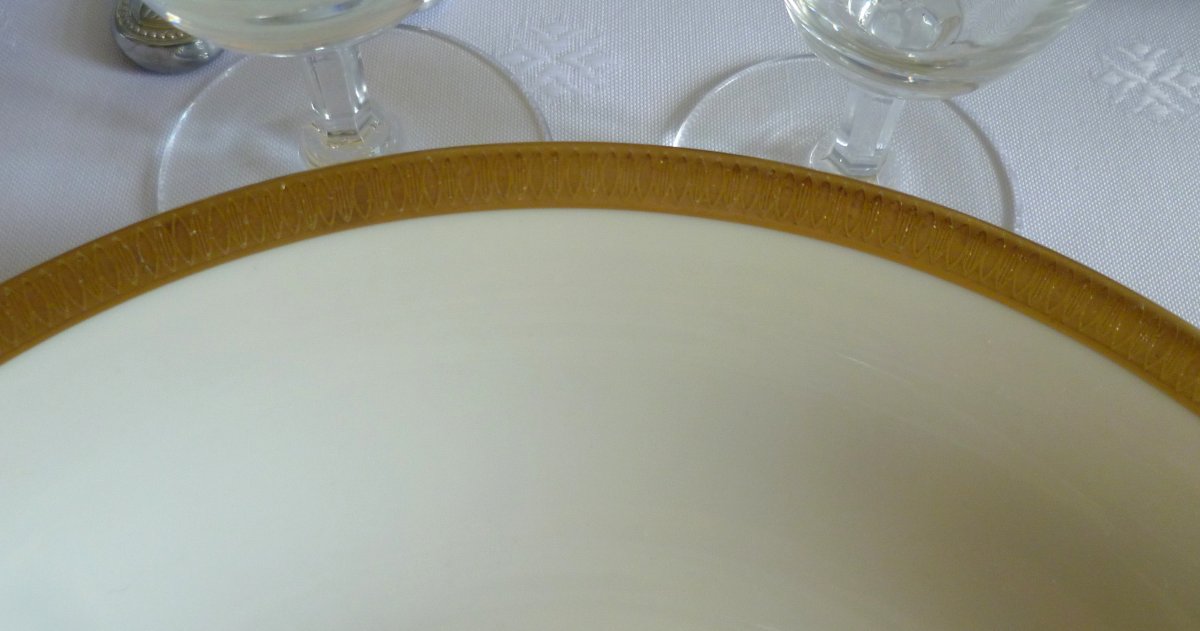 Porcelain Table Service In Golden Decor-photo-5