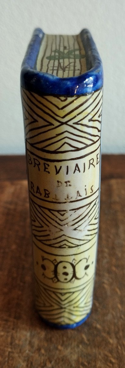 "Bréviaire de Rabelais" Secouette  a tabac en faïence A .Montagnon Nevers  XIX-photo-2