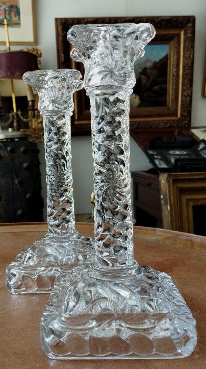 Paire de Bougeoirs en cristal moulé Baccarat XIX-photo-4