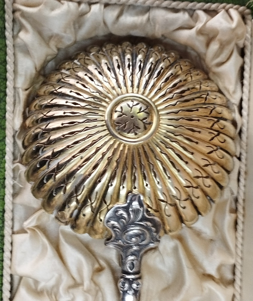 19th Century Silver-gilt Sprinkler-photo-3
