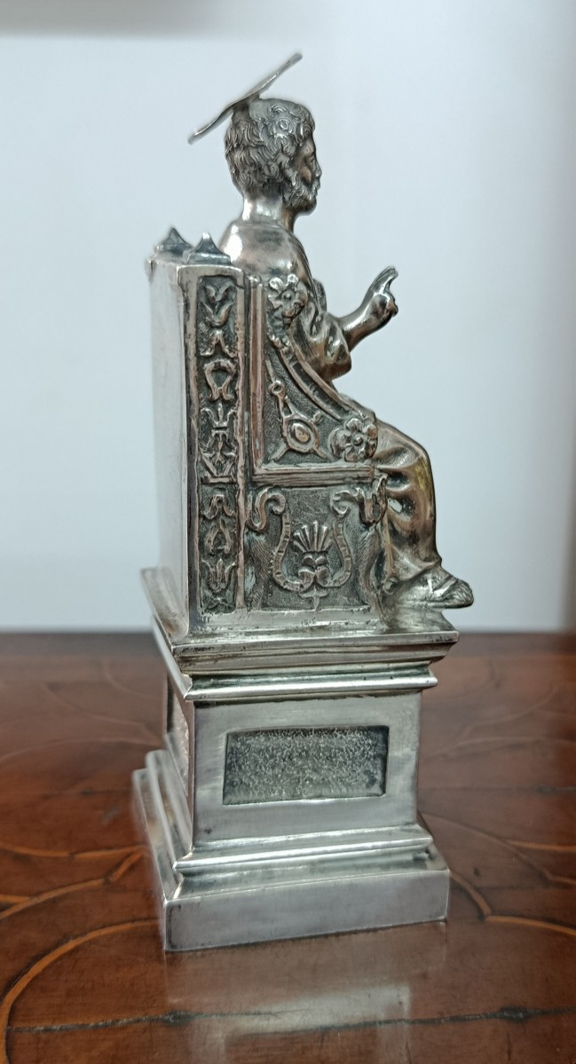 Statuette en argent  de Saint Pierre en chaire XIX-photo-4