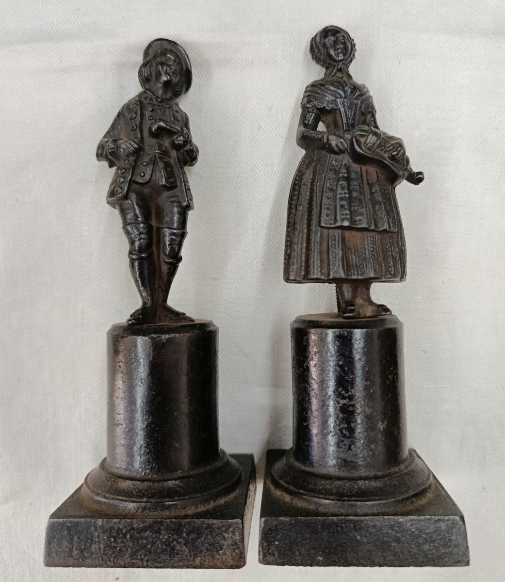 Couple en fonte Art populaire