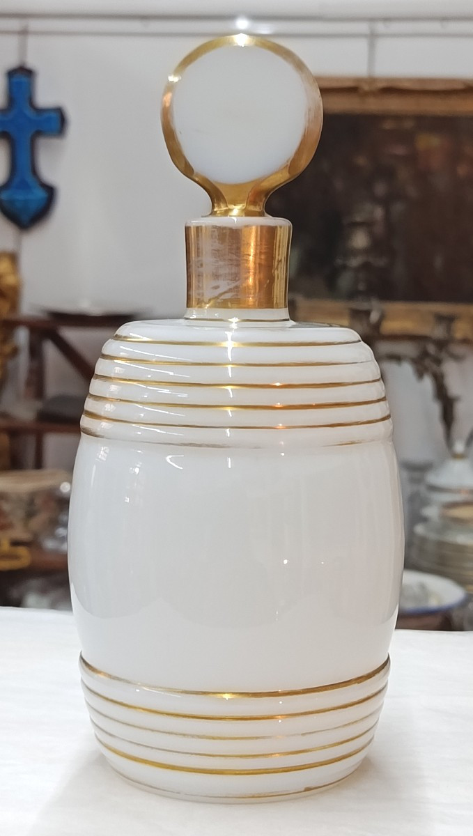19th Century Opaline Barrel Bottle-photo-1