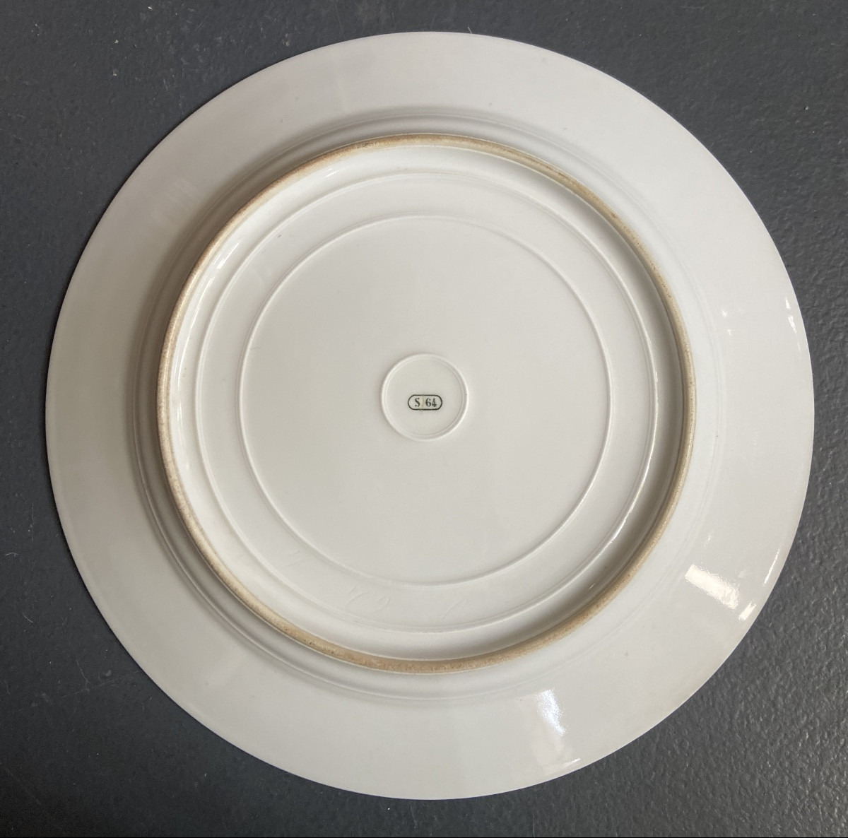 Sèvres Pair Of Porcelain Plates "marie Antoinette And Louis XVI"-photo-3