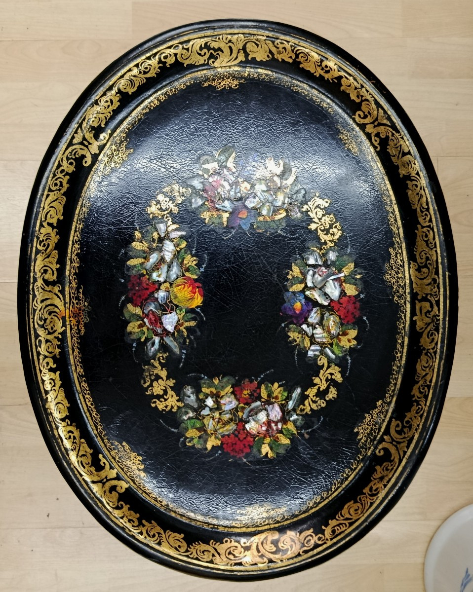 Niii Tray In Boiled Cardboard Decorated With Gilding And Flowers
