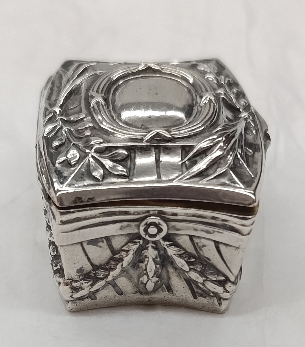 Boite à mouches " Petit coffre "en argent XIX-photo-2