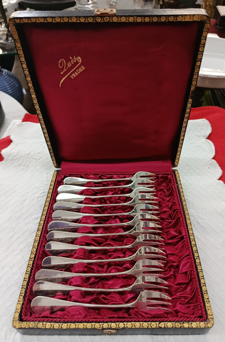 12 Fourchettes à huitres en Argent Doutre Roussel