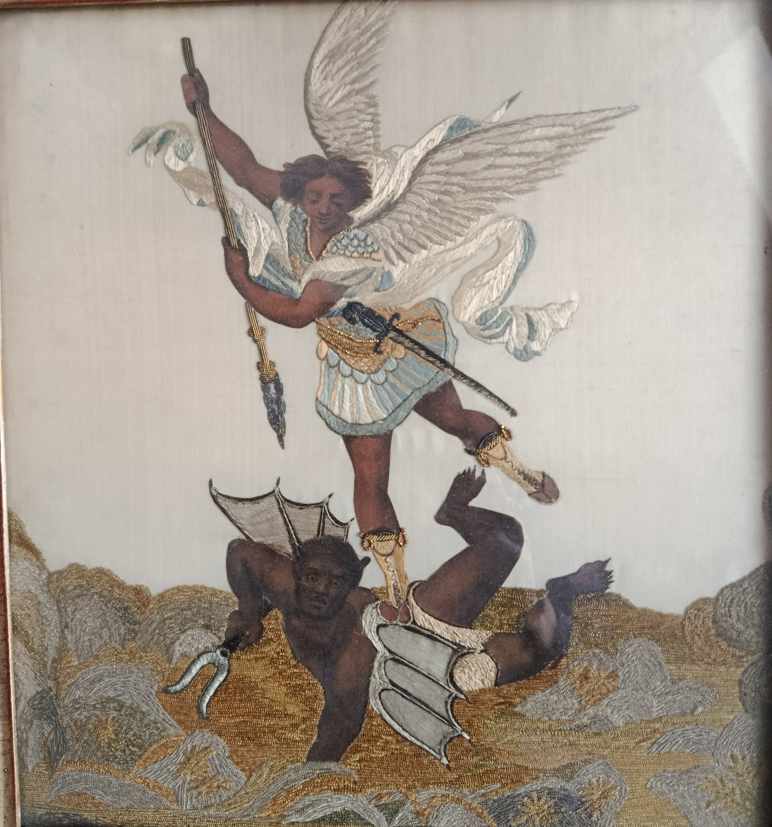 St Michel terrassant le dragon Tableau Broderie XIX